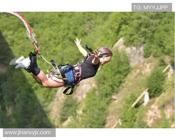 极限运动的挑战与创新:探索上海极限运动队的突破之路 极限运动的挑战与创新:探索上海极限运动队的突破之路